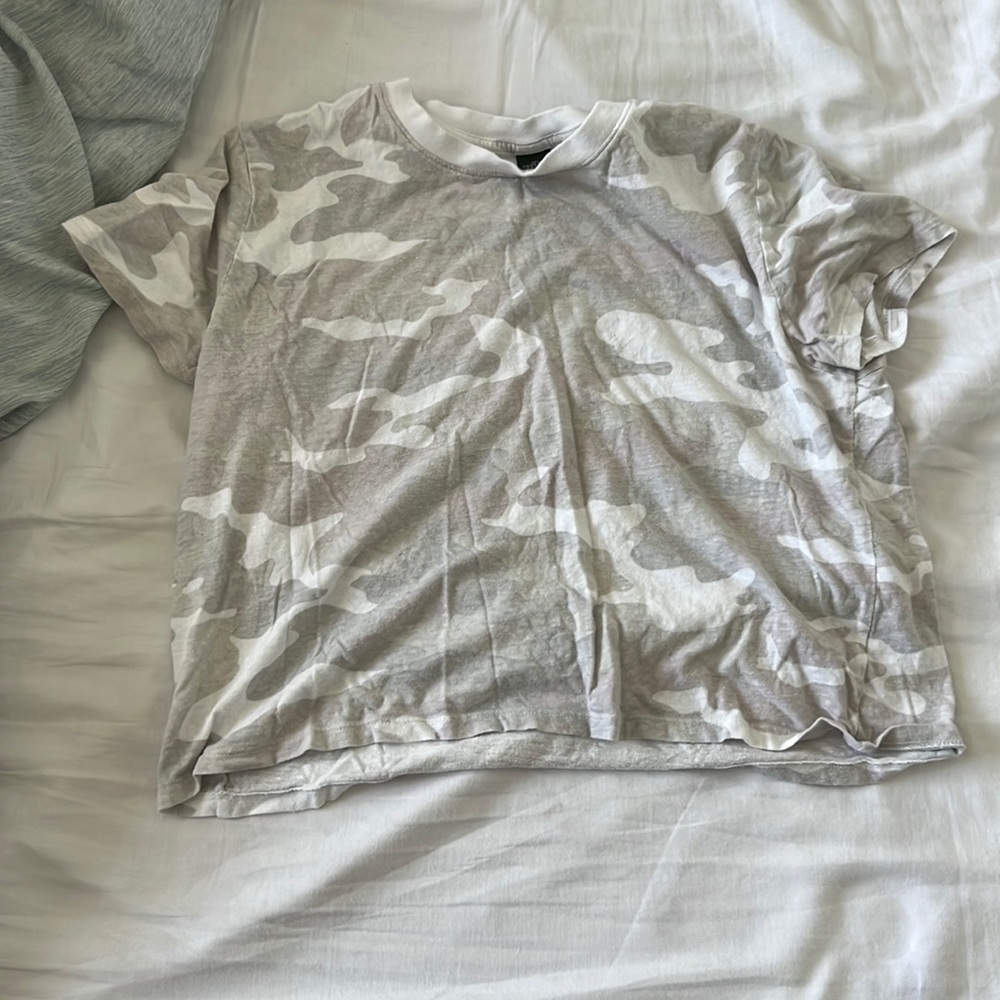 White camo crop top